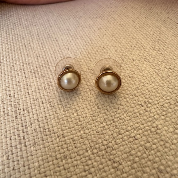 Ann Taylor Pearl Studs - Picture 2 of 6